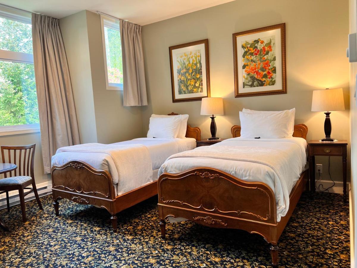 Hotel Woodstone Manor Inc. à Sturdies Bay Extérieur photo