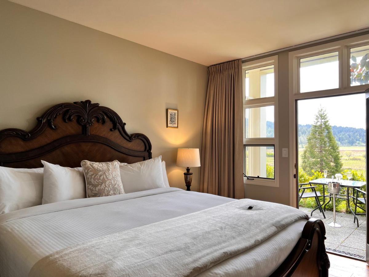 Hotel Woodstone Manor Inc. à Sturdies Bay Extérieur photo